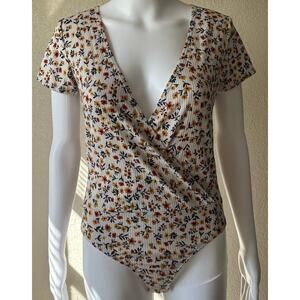 Inspired Hearts | Women’s Boho Ditzy Floral Bodysuit | Medium